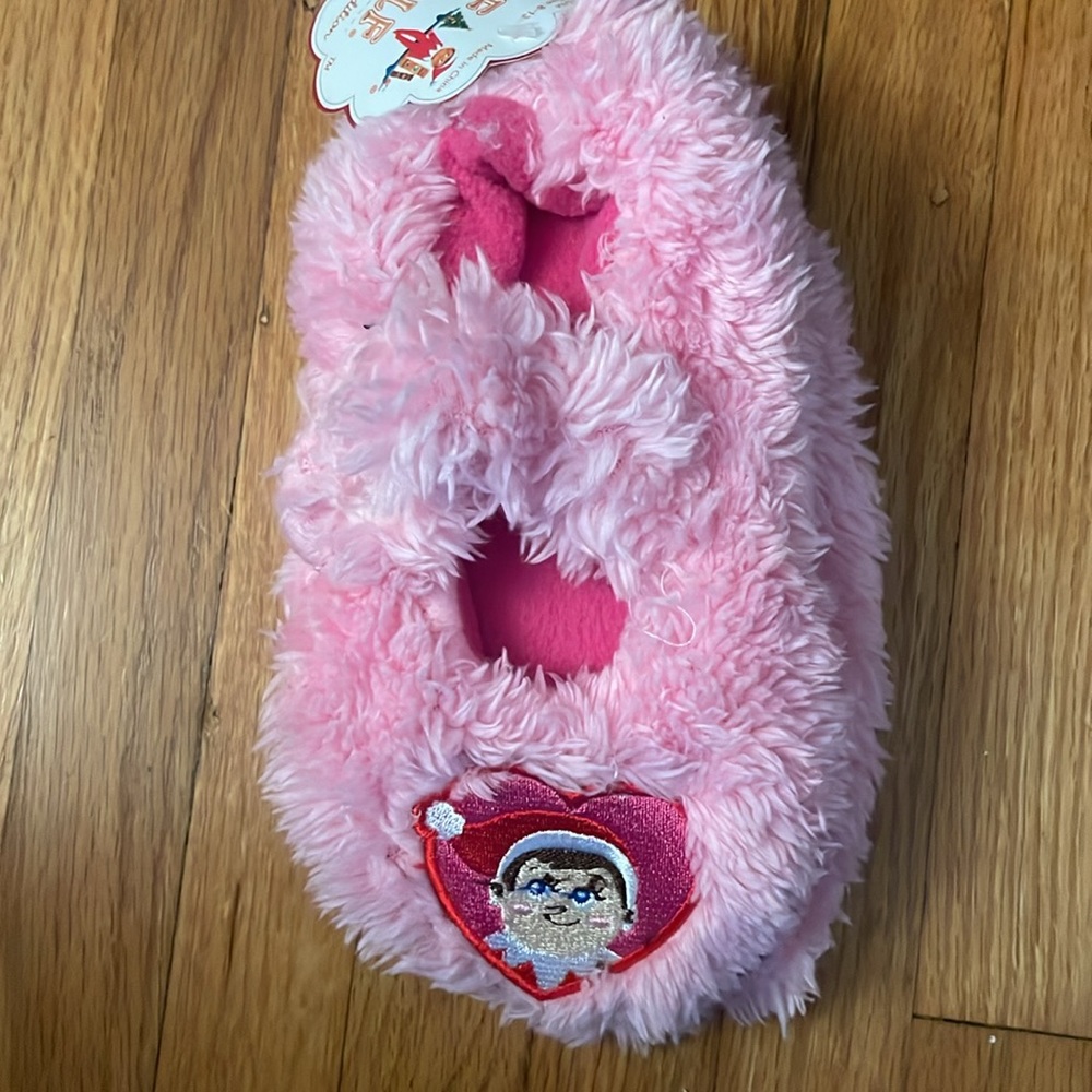 Elf on the Shelf Mary Jane Non-Slip Fuzzy Pink Slipper Socks
- Sz S/M